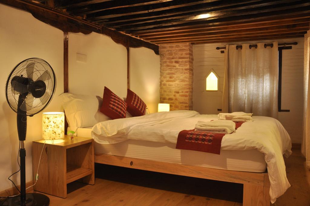 Boutique Heritage Home Lalitpur Экстерьер фото